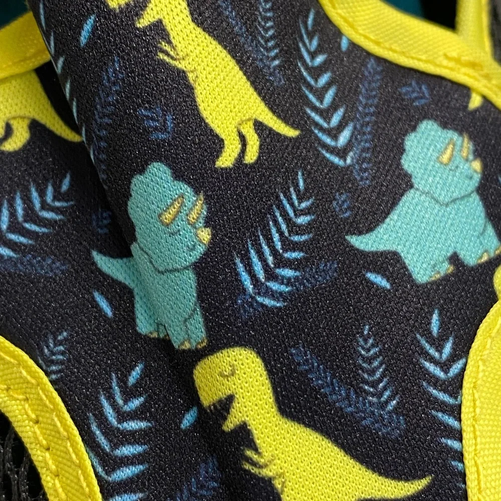 FANTURE DINOSAUR TODDLER WATER SHOES SIZE 26: 9.5